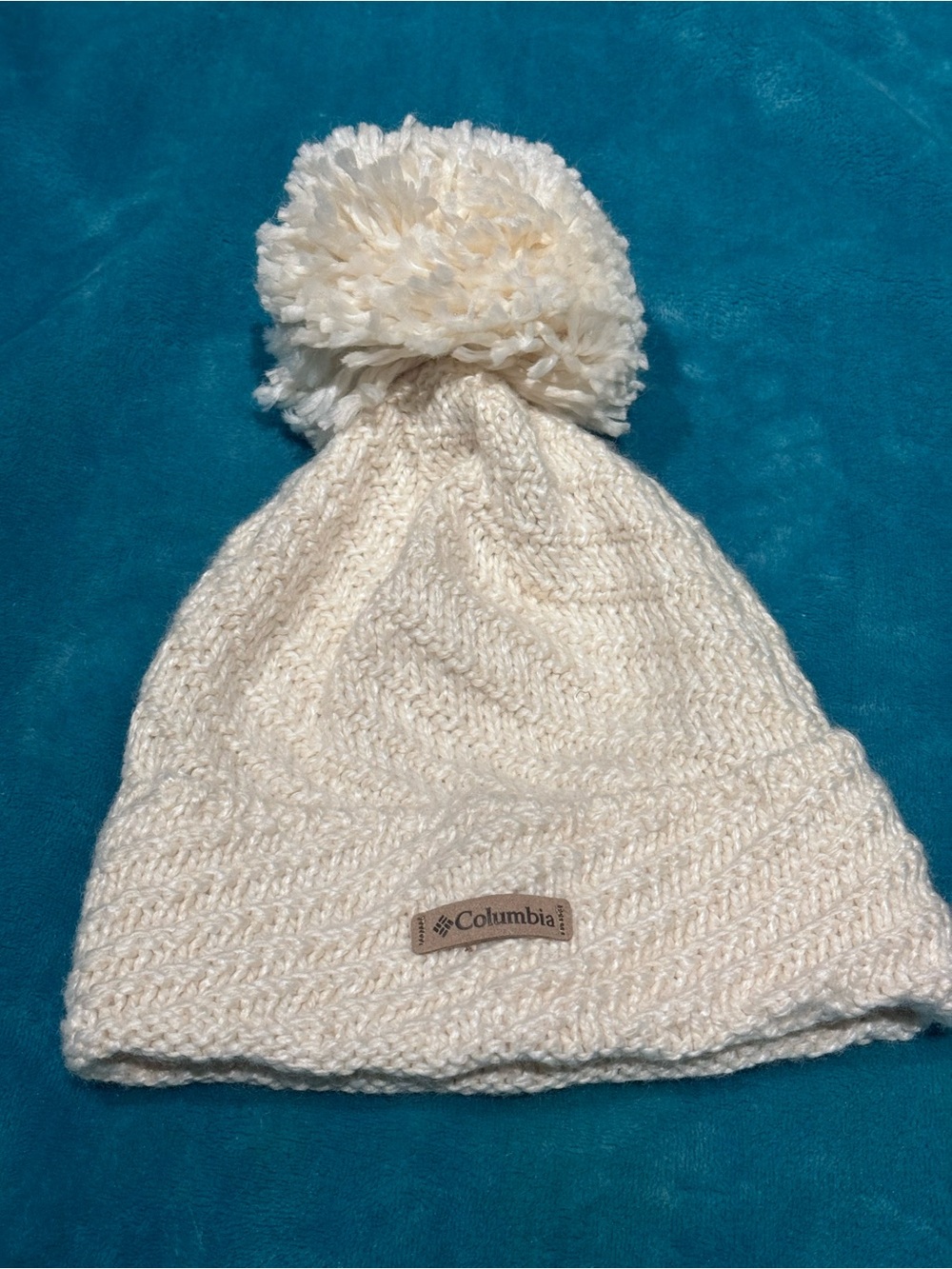 NWOT Columbia Cream Knit Pom Beanie